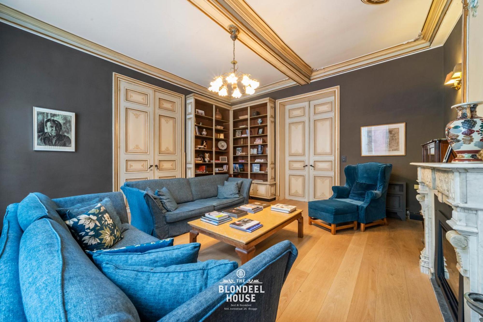 Bed & Breakfast The Blondeel House Brugge Center Экстерьер фото